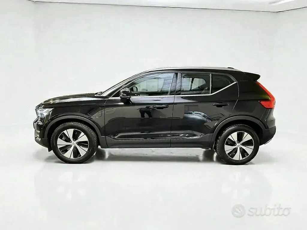 Usata Volvo XC40 Inscription 129 CV (94 kW) 2021 Nero SUV