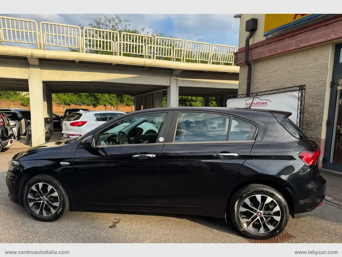 Usata Fiat Tipo Mirror 95 CV (69 kW) 2020 Blu/azzurro Berlina