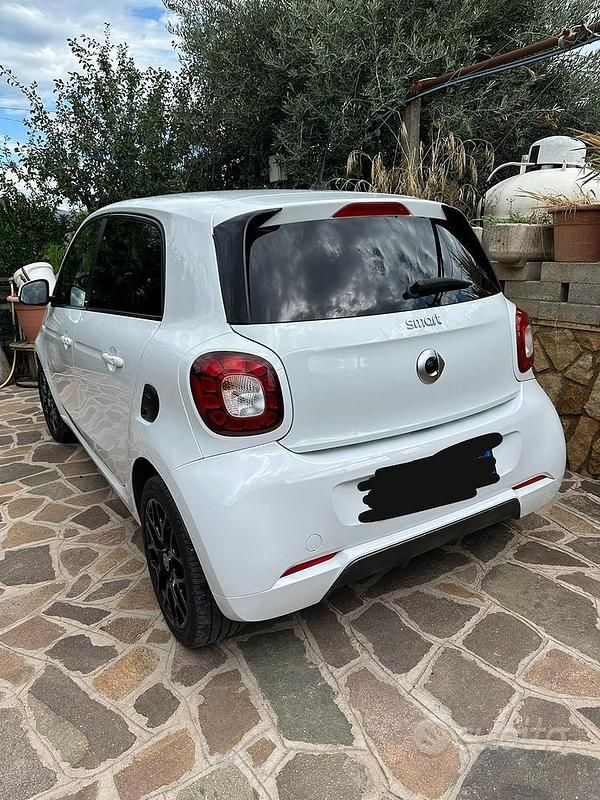 Usata Smart ForFour Passion 71 CV (52 kW) 2019 Bianco Utilitaria