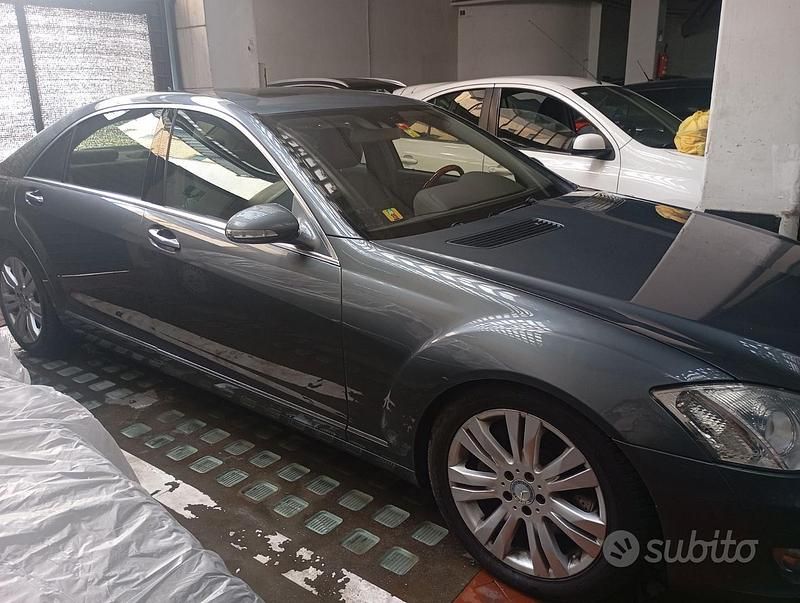 Usata Mercedes S500 388 CV (285 kW) 2008 Grigio Berlina