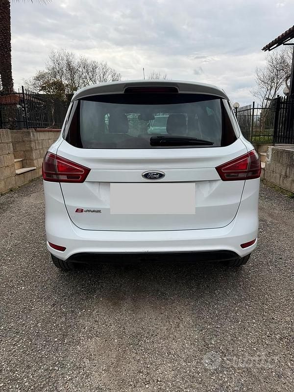 Usata Ford B-MAX 75 CV (55 kW) 2017 Monovolume