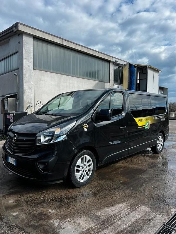 Usata Opel Vivaro 2016 Monovolume