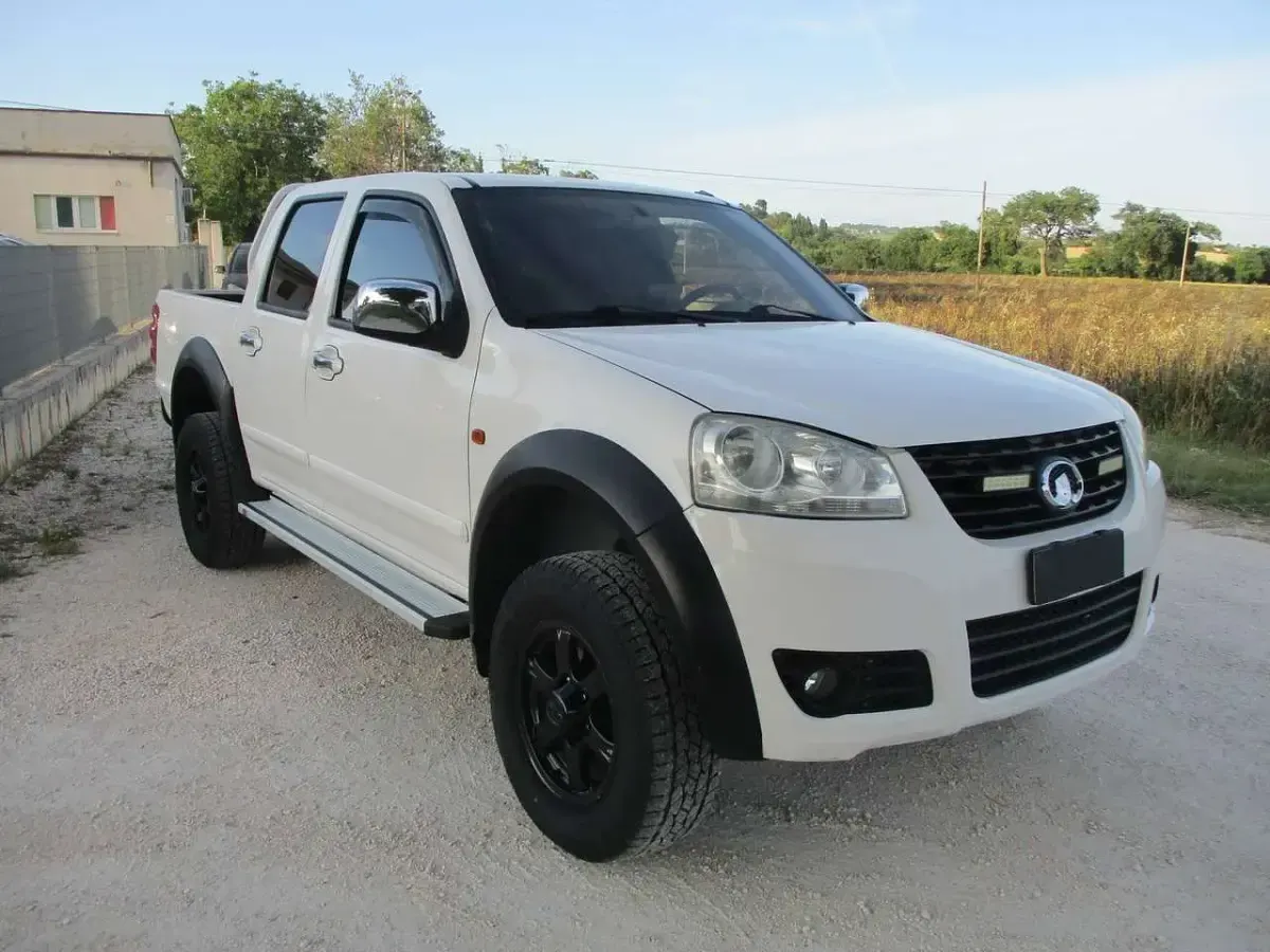 Usata Great Wall Steed 5 143 CV (105 kW) 2012 Bianco SUV