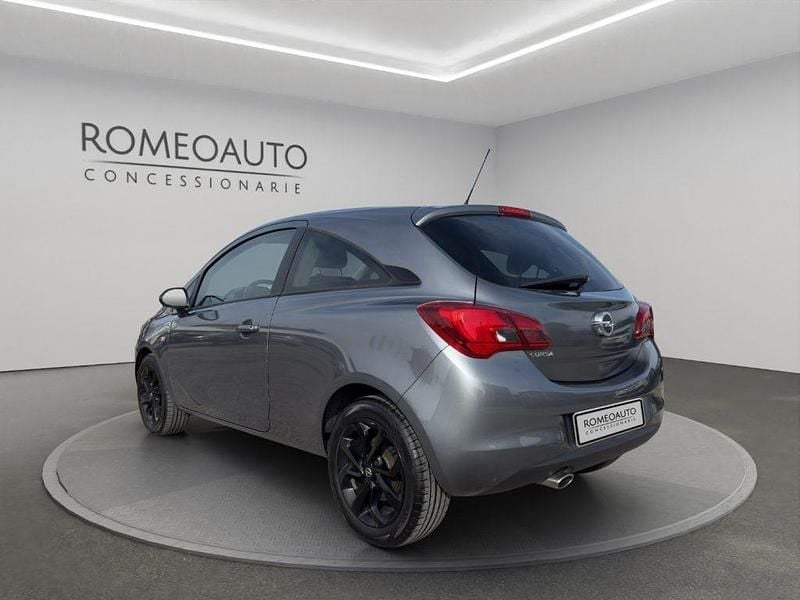 Usata Opel Corsa 90 CV (66 kW) 2018 Grigio scuro metallizzato Utilitaria