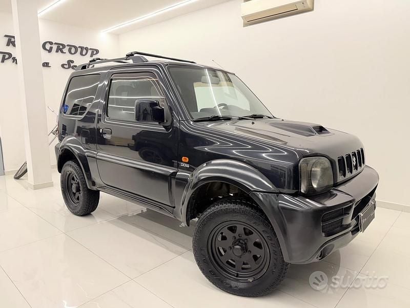 Usata Suzuki Jimny Club 86 CV (63 kW) 2006 Nero SUV