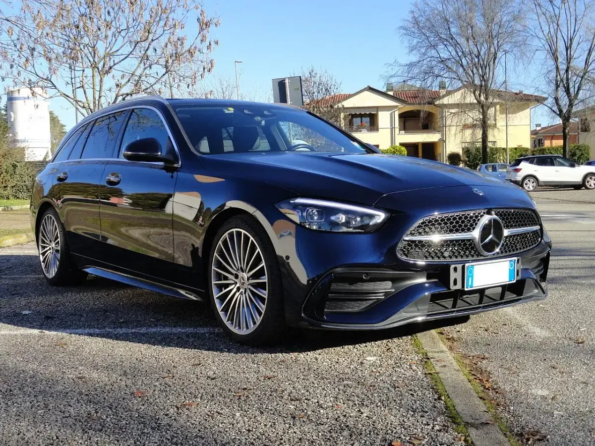Usata Mercedes C300 Premium 265 CV (194 kW) 2022 Blu Station wagon