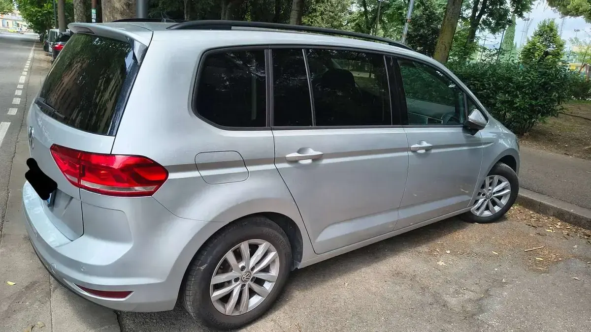 Usata VW Touran Business 116 CV (85 kW) 2018 Argento Monovolume