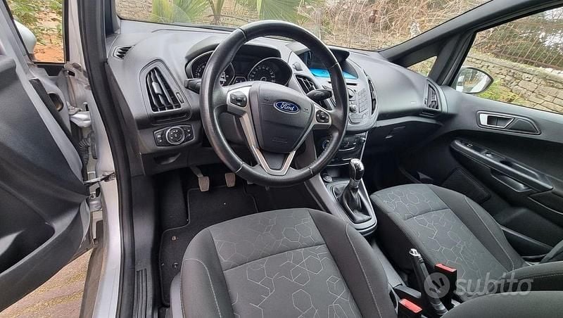 Usata Ford B-MAX 75 CV (55 kW) 2015 Grigio Monovolume