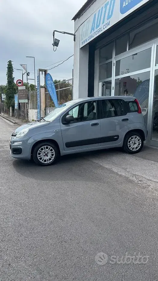 Usata Fiat Panda Easy 69 CV (50 kW) 2018 Grigio Utilitaria
