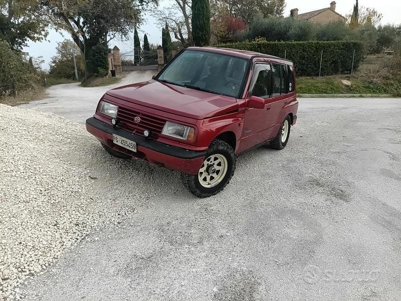 Usata Suzuki Vitara 1993 Rosso SUV