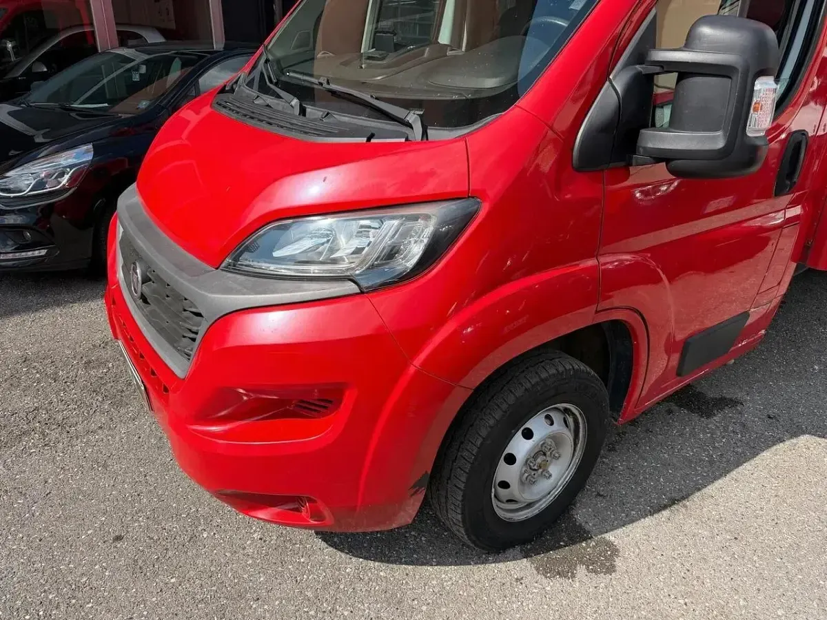 Usata Fiat Ducato 140 CV (102 kW) 2021 Rosso Furgone