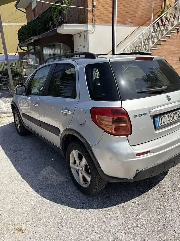 Usata Suzuki SX4 120 CV (88 kW) 2006 SUV