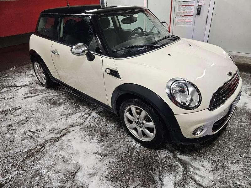 Occasion Mini Cooper D 111 ch (81 kW) 2013 Citadine