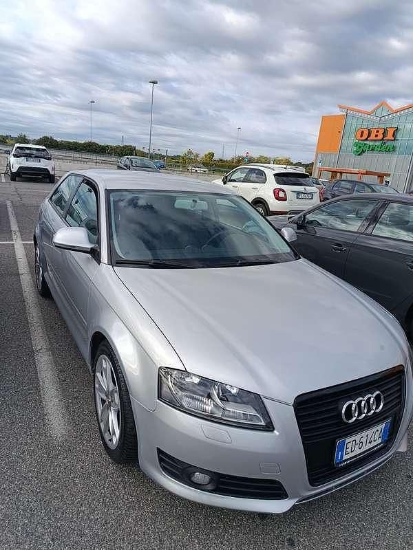 Usata Audi A3 Attraction 102 CV (75 kW) 2010 Utilitaria