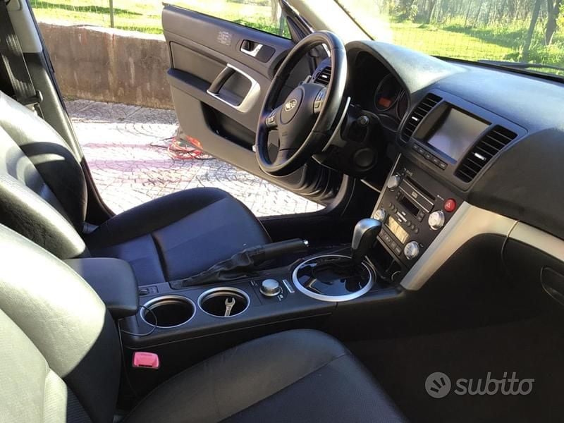 Usata Subaru Legacy 245 CV (180 kW) 2009 Nero Berlina