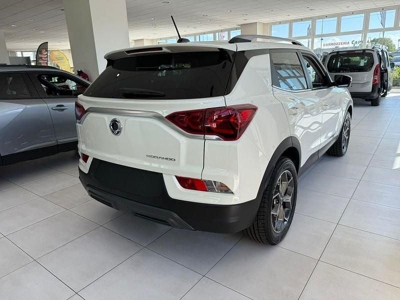 Nuova Ssangyong (KGM) Korando 136 CV (100 kW) 2025 Bianco SUV