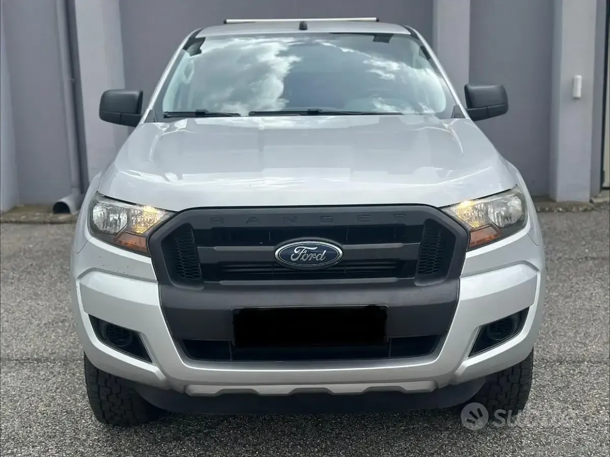 Gebraucht Ford Ranger XLT 160 PS (117 kW) 2016 Silber Pickup