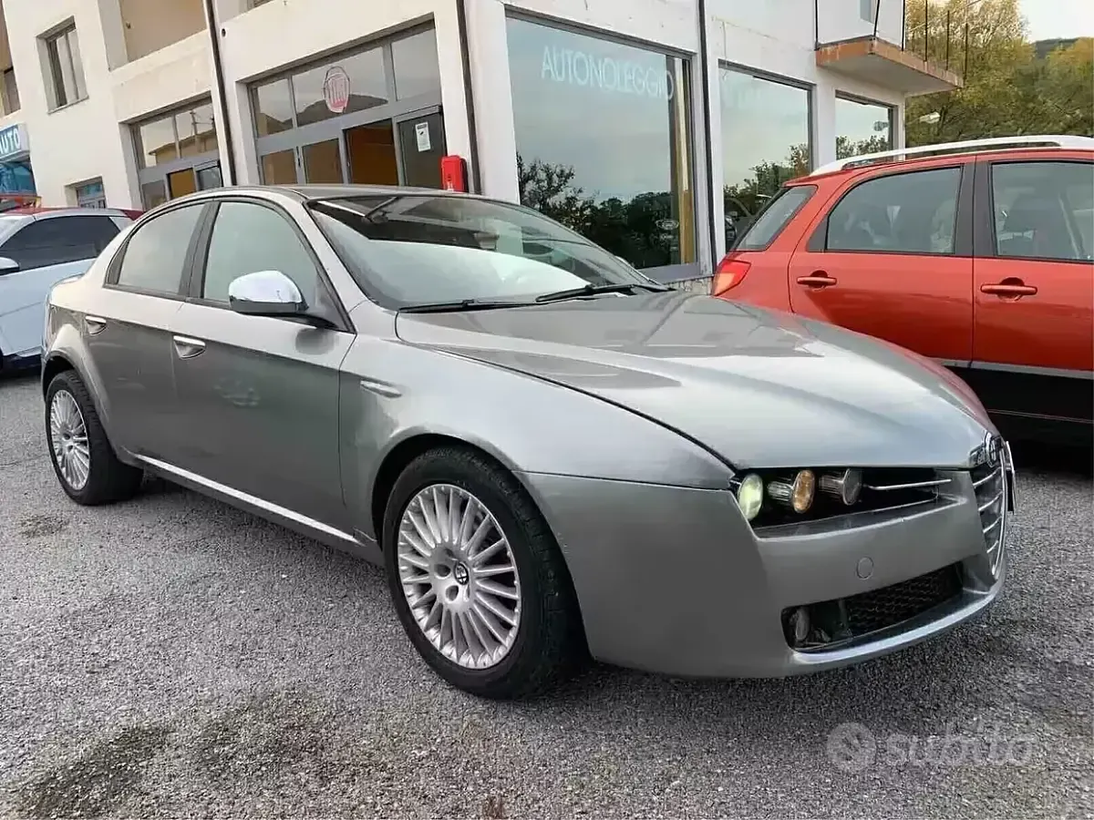 Second-hand Alfa Romeo 159 150 CP (110 kW) 2008 Gri Berlinǎ