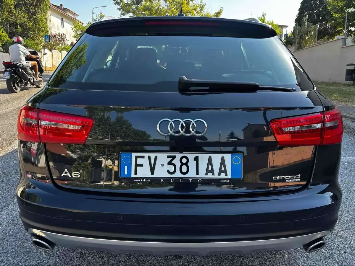 Usata Audi A6 Allroad 245 CV (180 kW) 2013 Blu/azzurro Station wagon