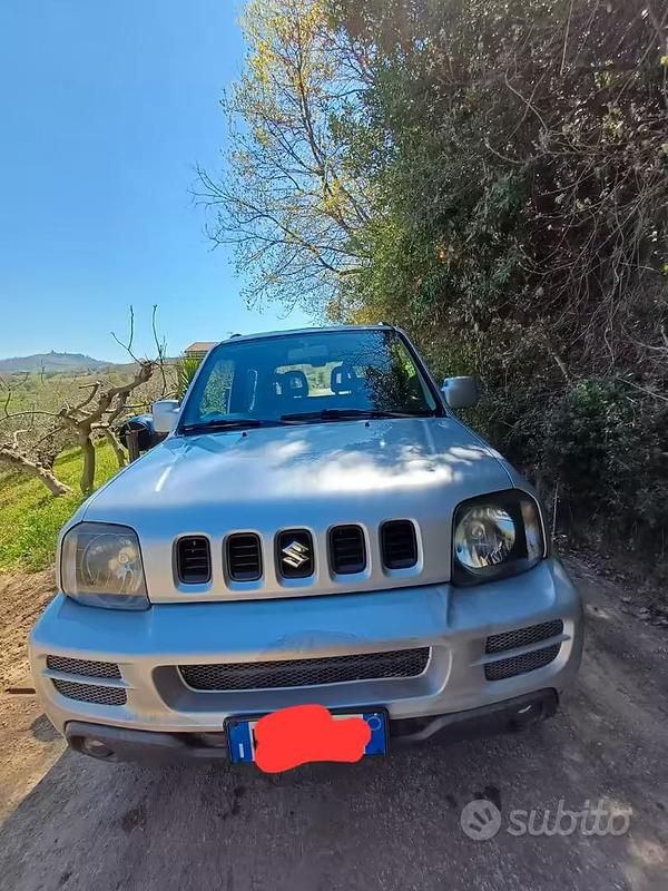 Usata Suzuki Jimny 2010 Grigio SUV