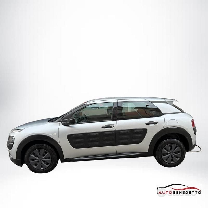 Usata Citroën C4 Cactus Feel 99 CV (72 kW) 2016 Grigio Utilitaria