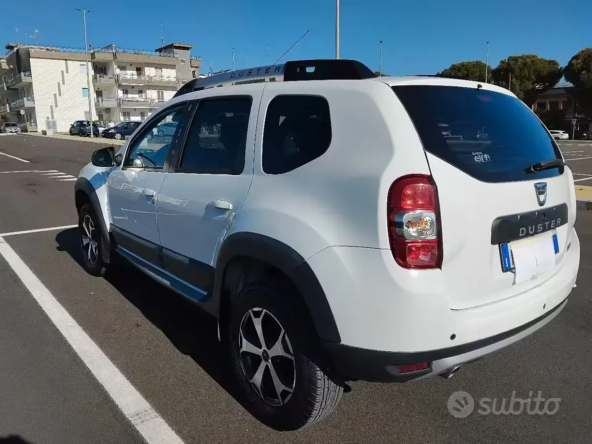 Usata Dacia Duster 105 CV (77 kW) 2017 Bianco SUV