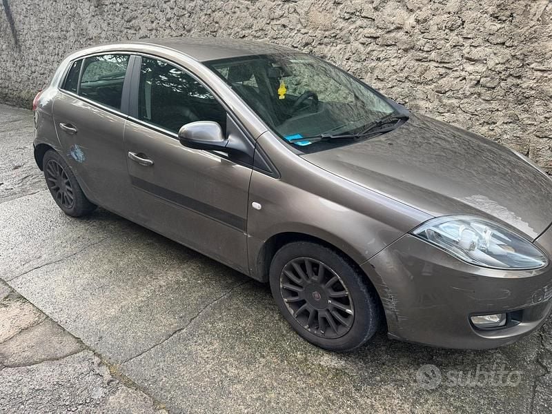 Usata Fiat Bravo Active 90 CV (66 kW) 2008 Marrone Utilitaria