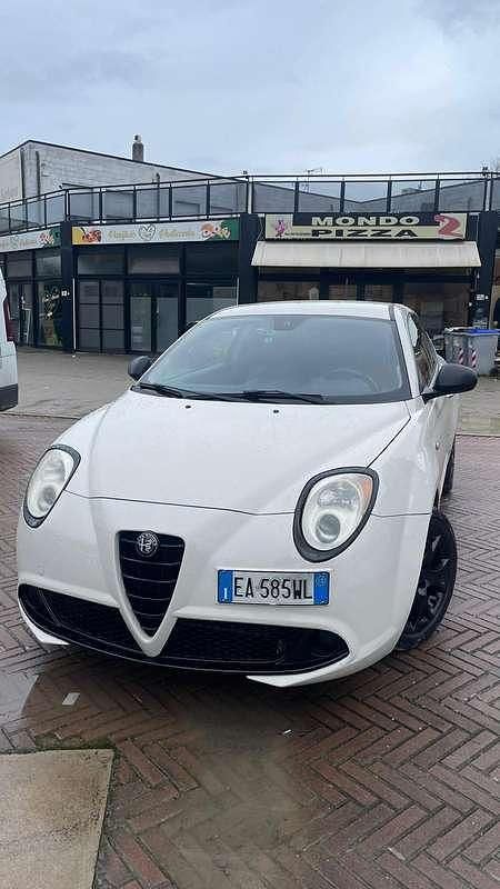Usata Alfa Romeo MiTo Distinctive 105 CV (77 kW) 2010 Bianco Utilitaria