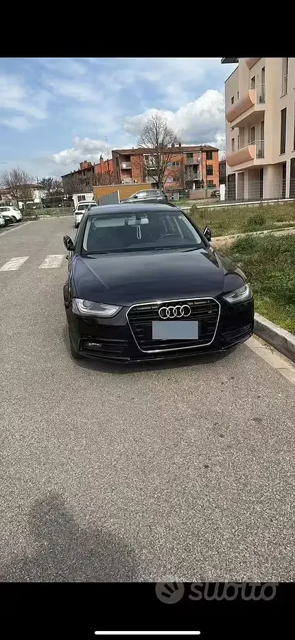 Usata Audi A4 143 CV (105 kW) 2012 Nero Station wagon