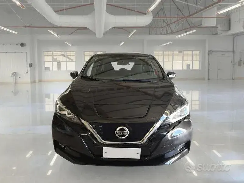 Usata Nissan Leaf 89 kW (122 CV) 2021 Nero Utilitaria