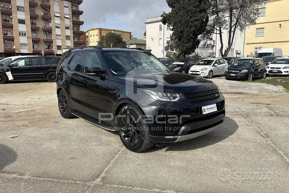 Usado Land Rover Discovery 5 HSE 241 HP (177 kW) 2020 Preto SUV
