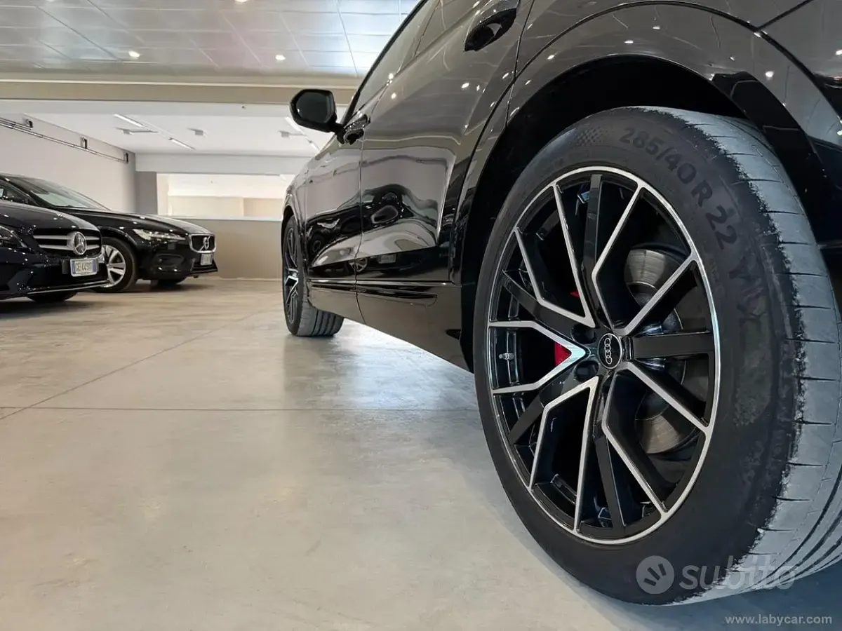 Usata Audi Q8 S-Line 286 CV (210 kW) 2023 Nero SUV