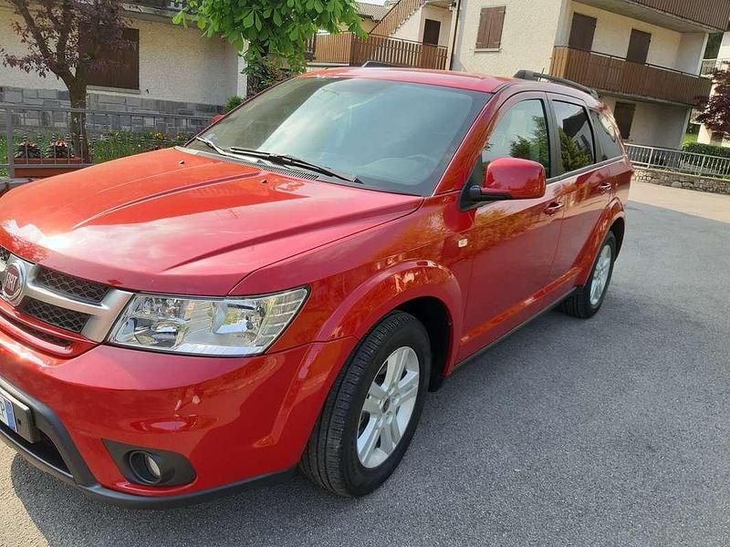 Usata Fiat Freemont Urban 170 CV (125 kW) 2013 Rosso SUV
