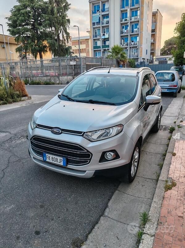 Usata Ford Ecosport 2017 Grigio SUV