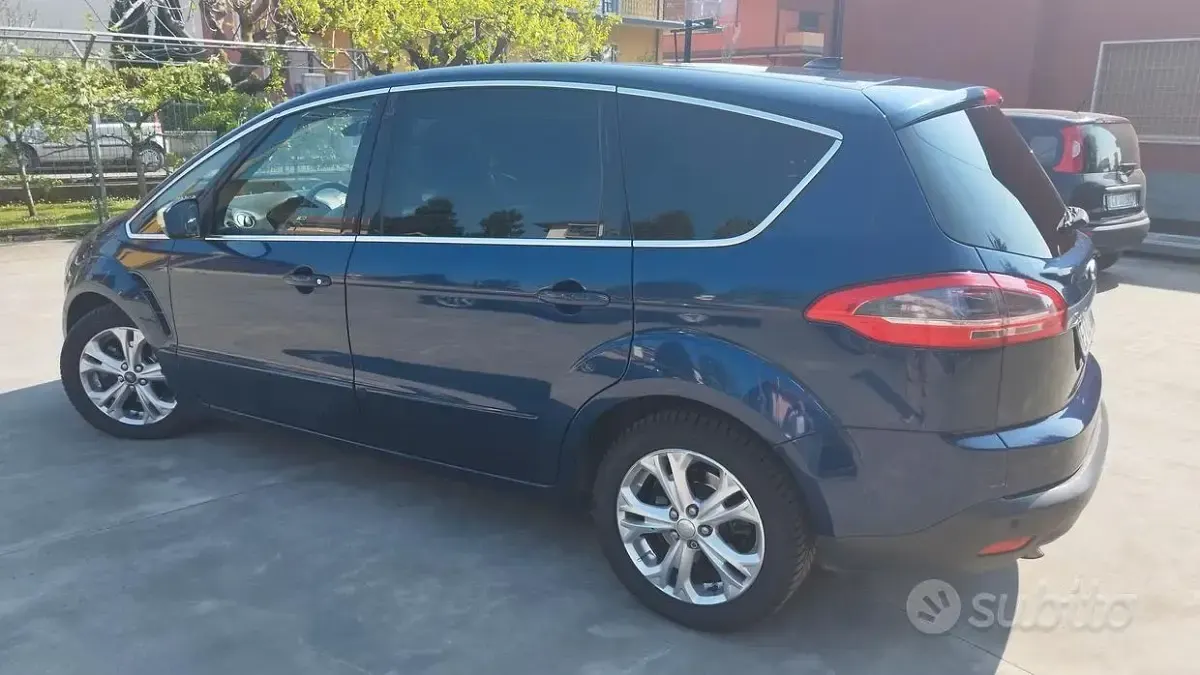 Usata Ford S-MAX Individual 163 CV (119 kW) 2011 Bluazzurro Monovolume