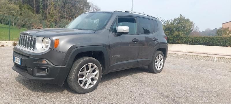 Occasion Jeep Renegade 140 PK (102 kW) 2016 Grijs SUV