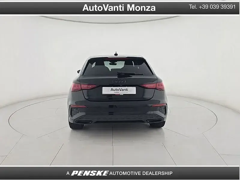 Usata Audi A3 Sportback S-Line 150 CV (110 kW) 2023 Utilitaria