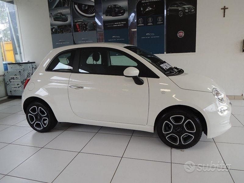 Usata Fiat 500 Club 69 CV (50 kW) 2022 Bianco Utilitaria