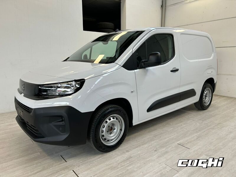 Bianco Nuova 2025 Opel Combo S Monovolume | 19.850 € - Immagine 1/4