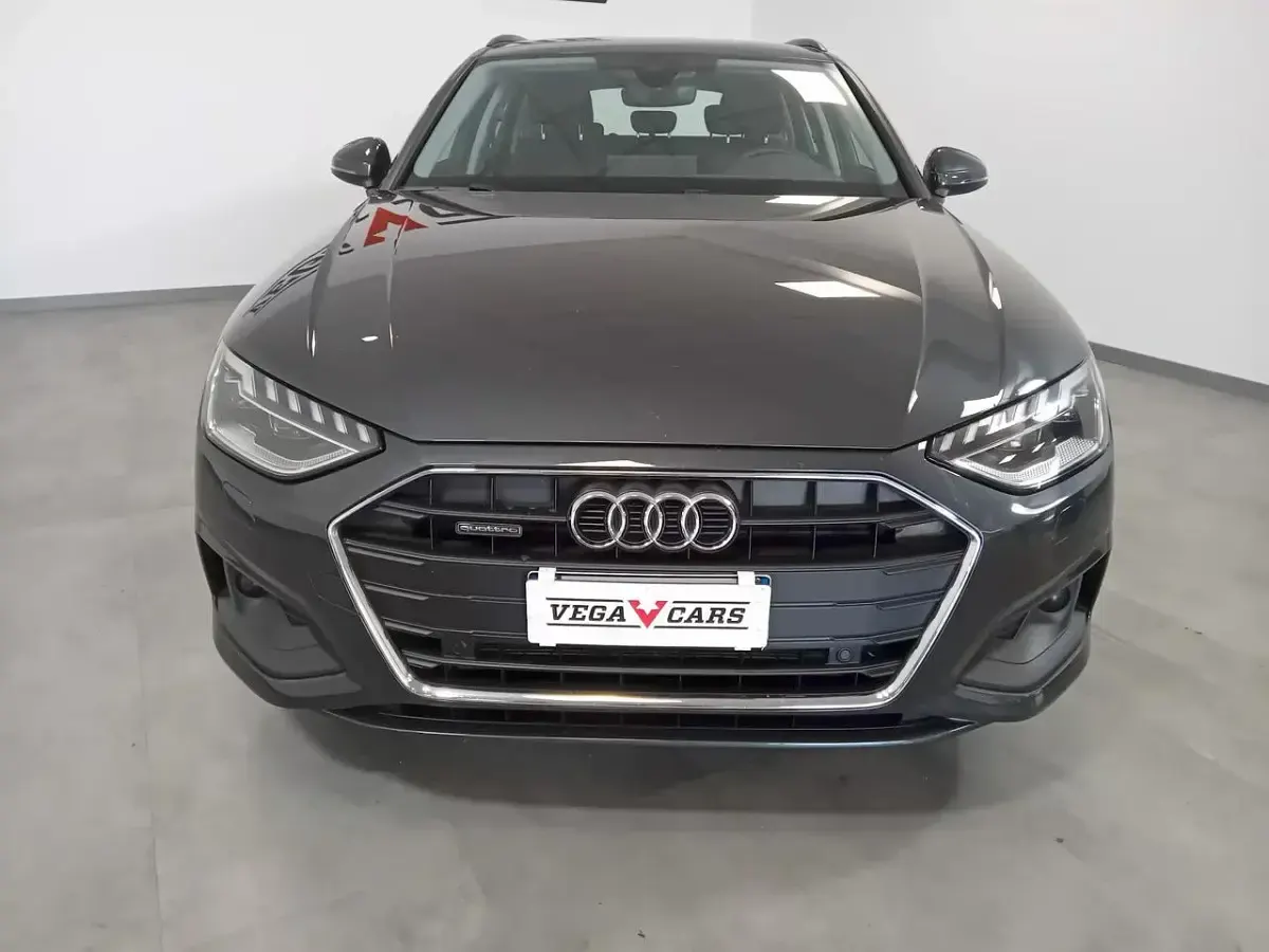 Usata Audi A4 Advanced 204 CV (150 kW) 2021 Grigio Station wagon