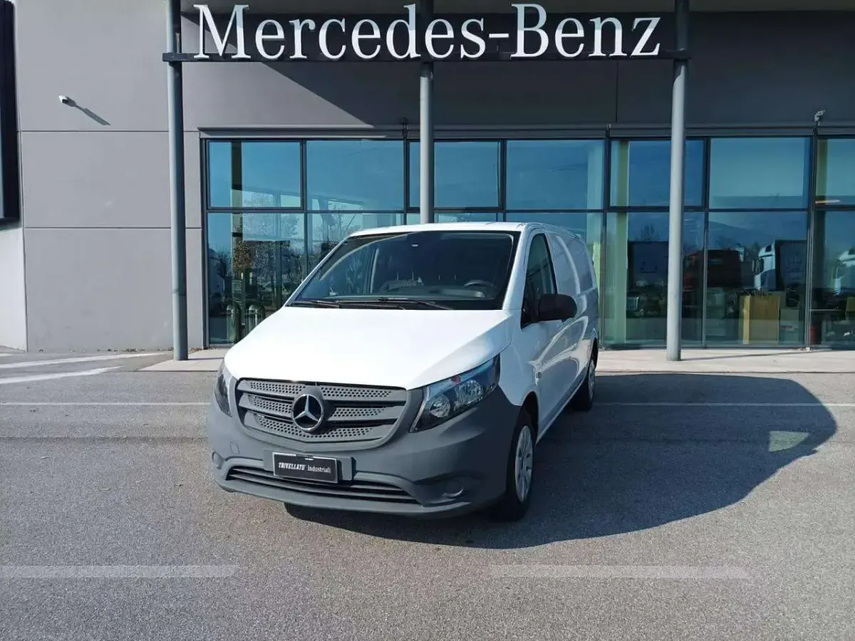 Usata Mercedes Vito 163 CV (119 kW) 2019 Bianco artico Furgone