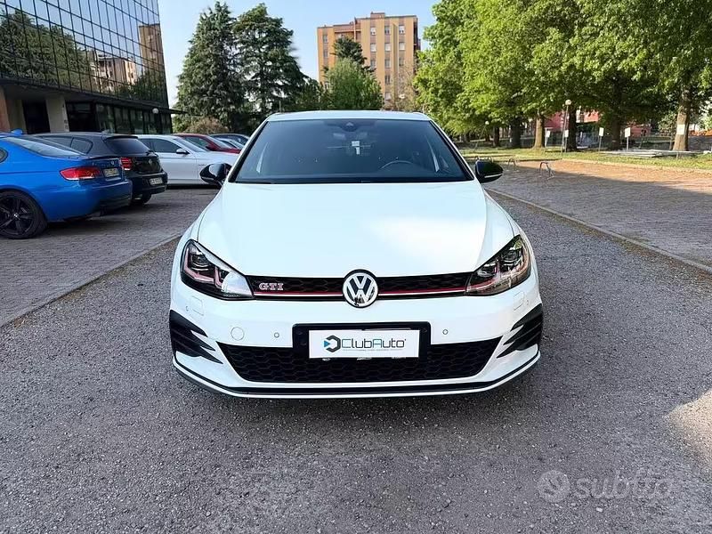 Begagnad VW Golf VII GTI 245 HK (180 kW) 2018 Vit Sedan