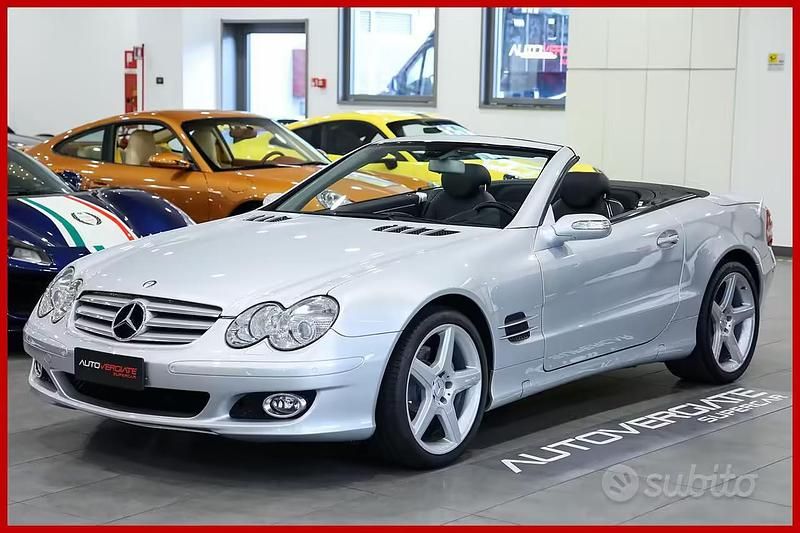 Usata Mercedes SL350 272 CV (200 kW) 2006 Grigio Cabrio
