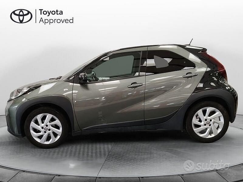 Usata Toyota Aygo X Trend 72 CV (52 kW) 2023 Verde SUV