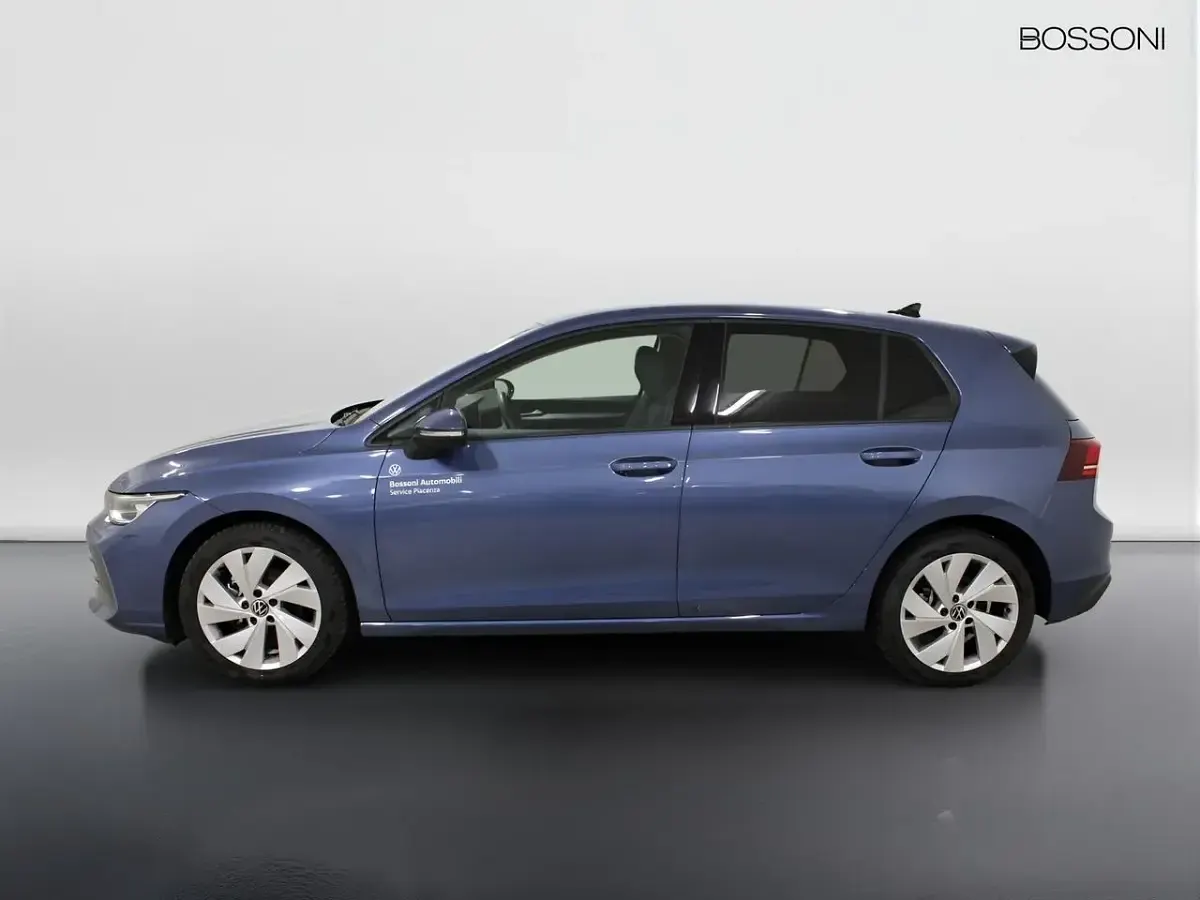 Usata VW Golf VIII Edition 150 CV (110 kW) 2024 Blu Berlina