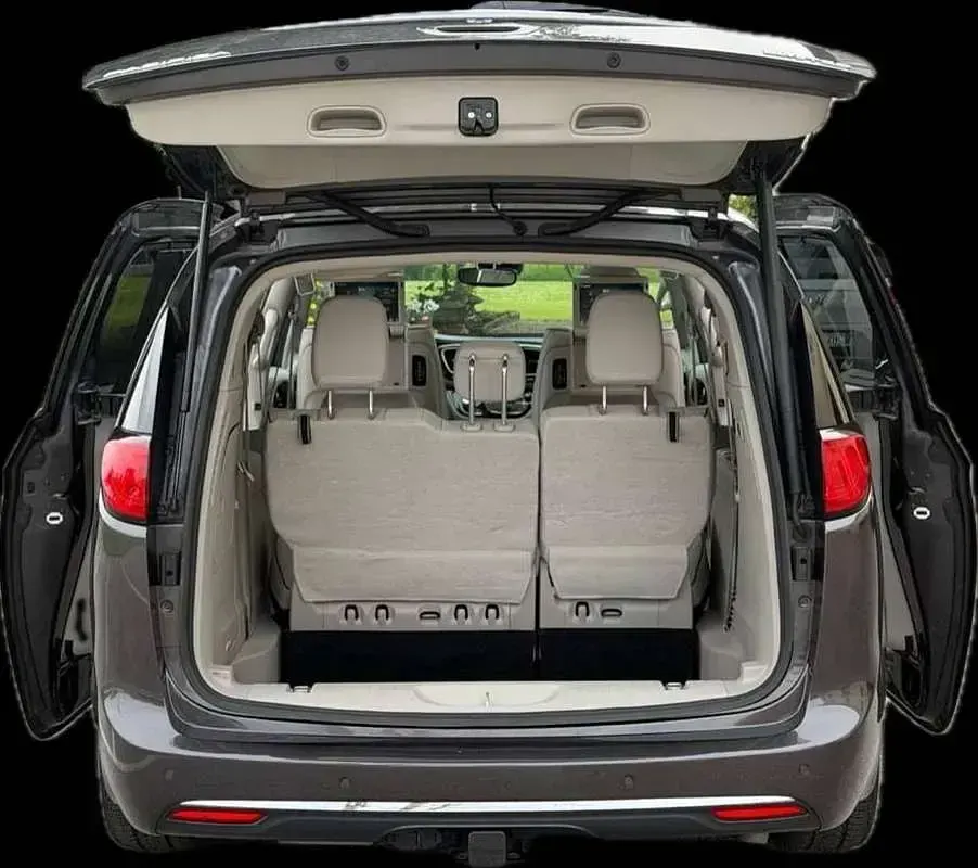 Usata Chrysler Pacifica Limited 287 CV (211 kW) 2018 Grigio Monovolume