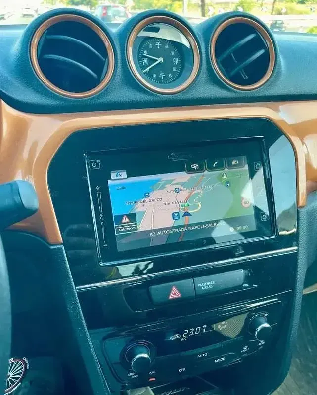 Usata Suzuki Vitara Cool 120 CV (88 kW) 2018 Arancione SUV