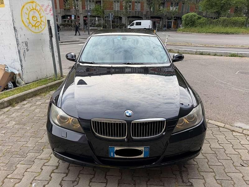 Usata BMW 325 M Sport 218 CV (160 kW) 2005 Nero Berlina
