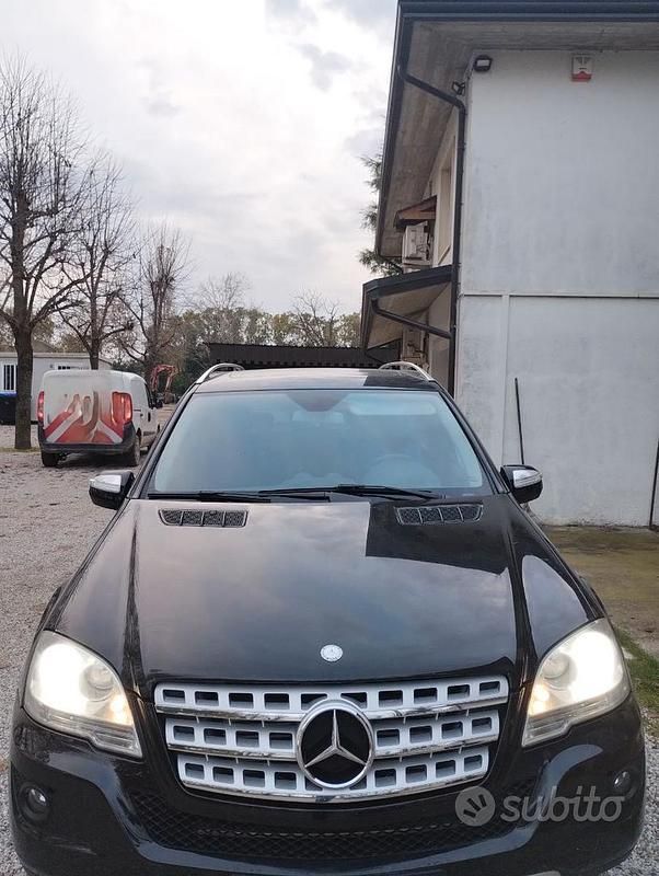 Usata Mercedes ML320 2009 Nero SUV
