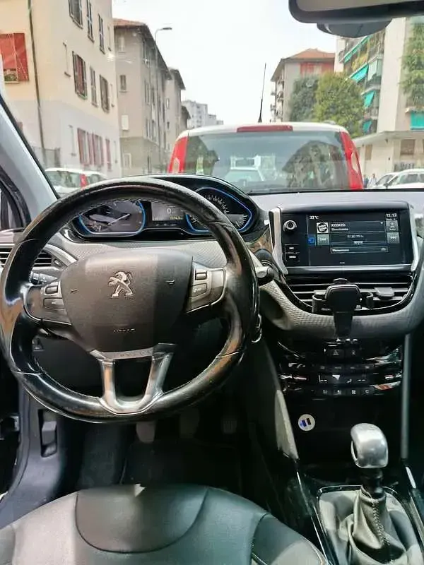 Usata Peugeot 2008 Allure 120 CV (88 kW) 2016 SUV